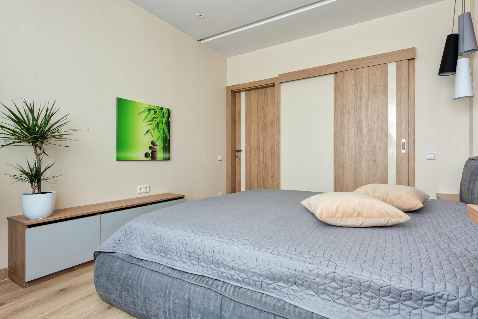 Sliding Doors: Modern Functionality Meets Timeless Elegance